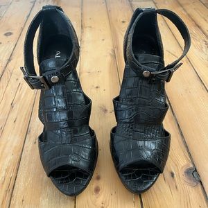 Aldo heeled ankle strap sandals